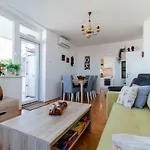 Apartment Fredi *