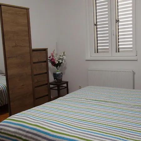 Apartament Fredi