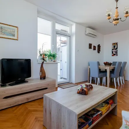 Fredi Appartement *